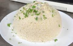 Рис с курицей в сметанном соусе