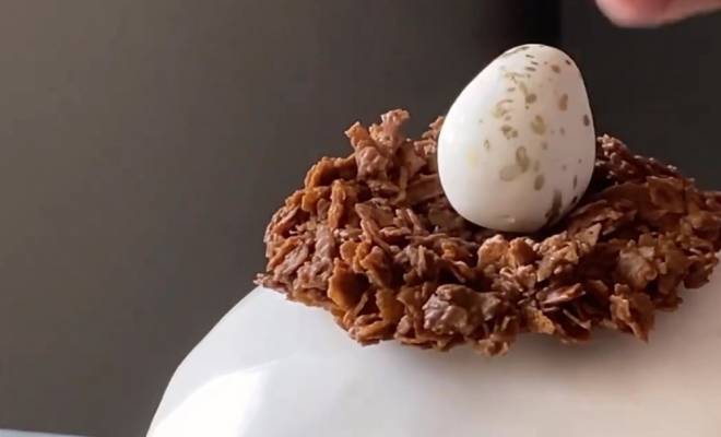 Как сделать шоколадное гнездышко на кулич рецепт