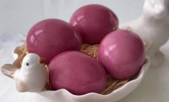 Как покрасить яйца в розовый цвет рецепт