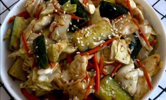 Как приготовить Салат с капустой и огурцами по-корейски просто рецепт пошаговый