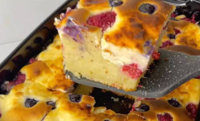 Творожный пирог с ягодами рецепт