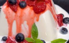 Десерт «Панна-Котта с ягодами»