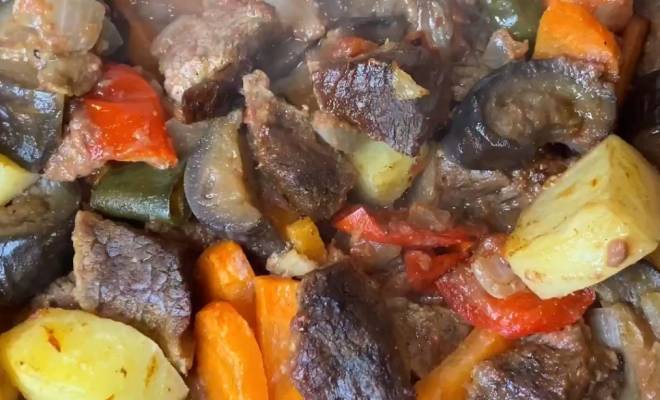 Мясо говядины с овощами в духовке рецепт