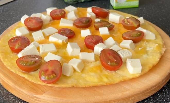 Омлет с помидорами и сыром на сковороде рецепт