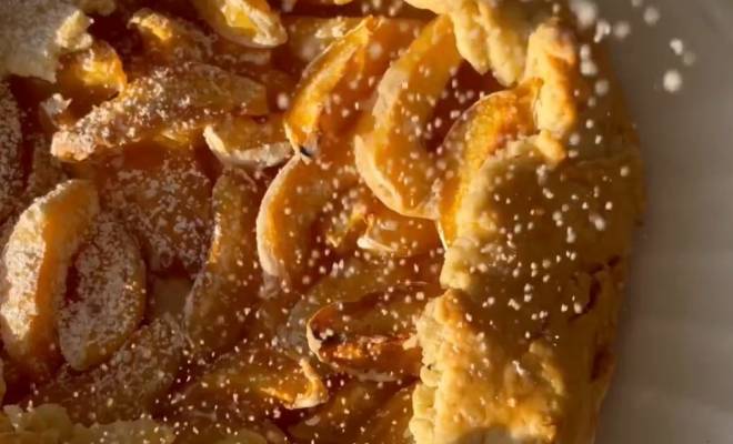 Видео Пирог галета с абрикосами рецепт