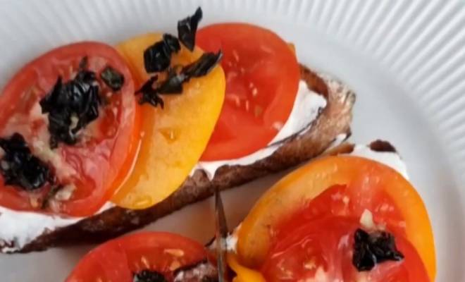 Брускетты с помидорами и сыром творожным рецепт
