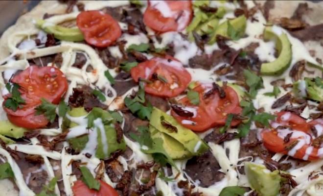 Мексиканская пицца тлайуда от Гордона Рамзи рецепт