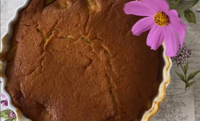 Видео Пирог с абрикосами, грушами и персиками рецепт