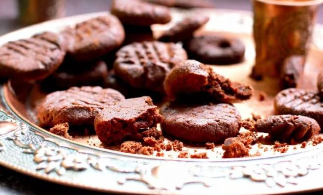 Шоколадное печенье с корицей и миндальной мукой (низкоуглеводное) рецепт