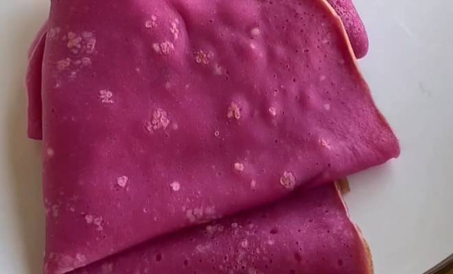 Розовые блинчики со свеклой рецепт