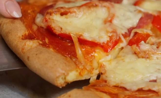 Видео Пицца без дрожжей и без замеса рецепт