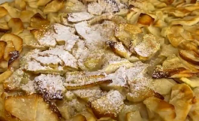 Французский невидимый яблочный пирог мало теста много яблок рецепт