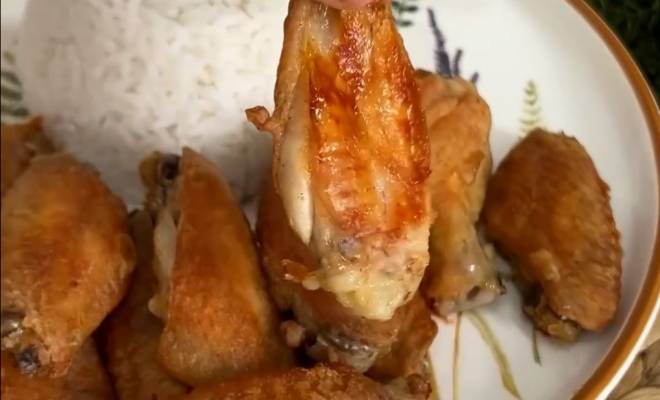 Видео Куриные крылышки без масла в духовке рецепт