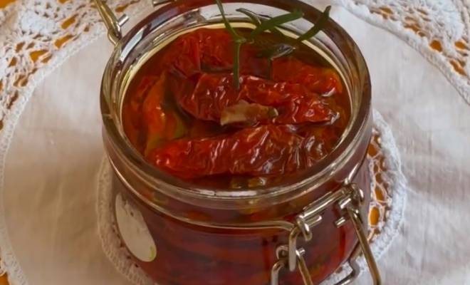 Видео Вяленые помидоры на зиму	в сушилке для овощей рецепт