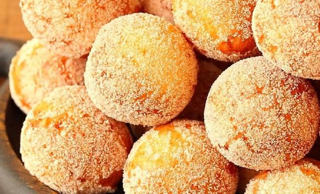 Видео Творожные пончики с манкой жареные на сковороде пышные рецепт
