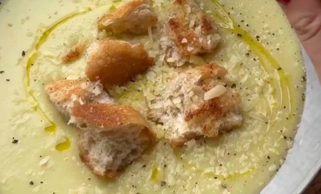 Нежный крем-суп из кабачков и картофеля со сливками рецепт