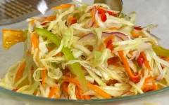 Хрустящий овощной салат «Капуста по-казачьи»