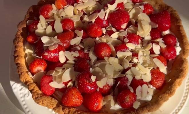Миндальный пирог тарт с ягодами рецепт