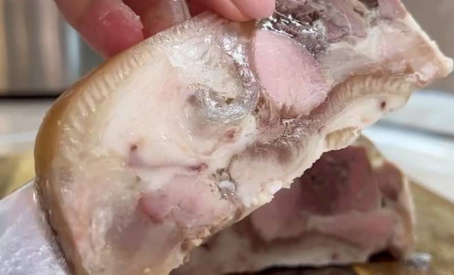 Прессованное мясо из свиной рульки в домашних условиях рецепт