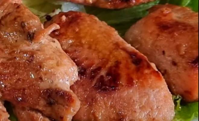Жареное филе индейки в медовом соусе на сковороде рецепт