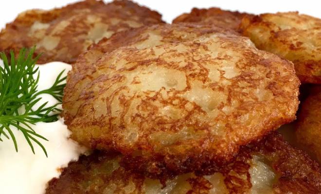 Как приготовить Драники картофельные с луком без муки и яиц просто рецепт пошаговый