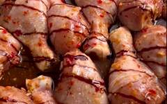 Запеченные куриные голени в соусе в духовке