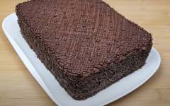 Шоколадный торт Амаретто с печеньем