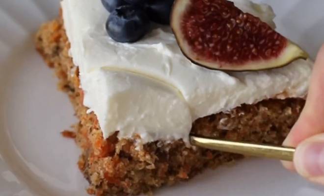 Морковный торт с грецкими орехами и корицей рецепт