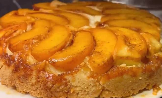 Творожный пирог с персиками рецепт