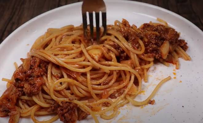 Спагетти паста с фаршем и кимчи по корейски рецепт