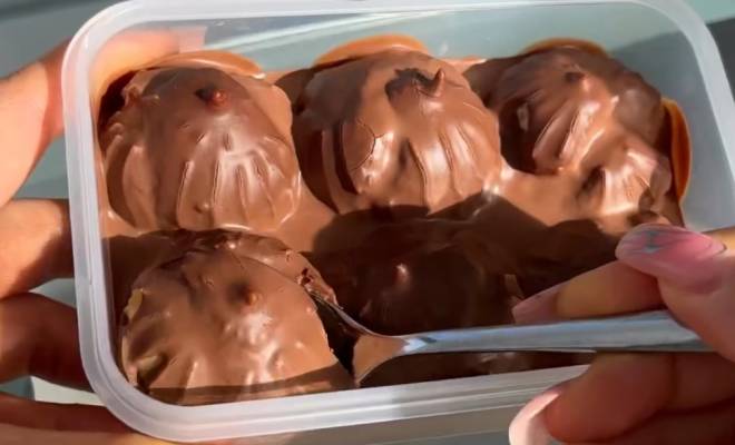 Видео ПП профитроли с творогом в шоколадном соусе рецепт