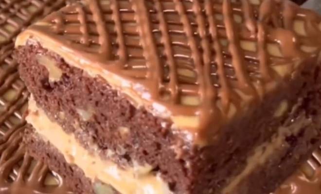 Шоколадный Торт на кефире с кремом из сметаны и сгущенки рецепт
