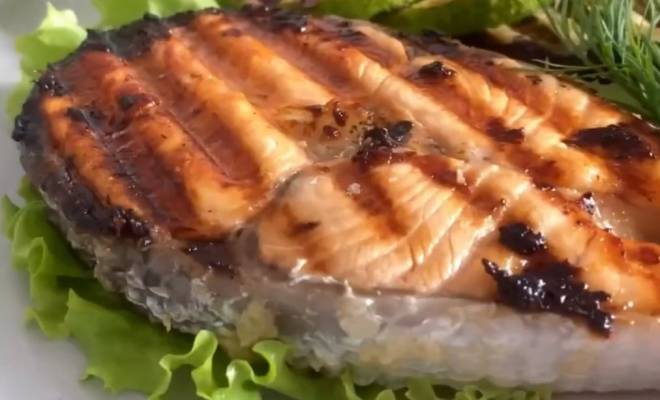 Видео Стейк из красной рыбы семги на сковороде гриль рецепт