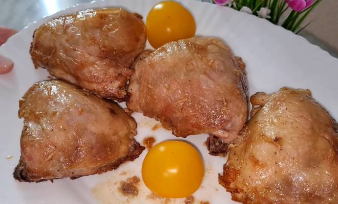Сочные куриные бедра в духовке с хрустящей корочкой рецепт
