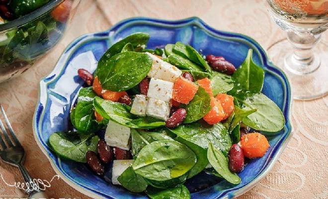 Салат с тыквой, сыром фетой и шпинатом рецепт