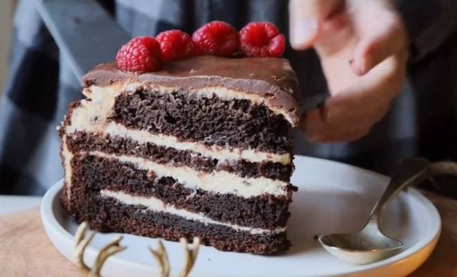 Шоколадный торт со сливочным кремом рецепт