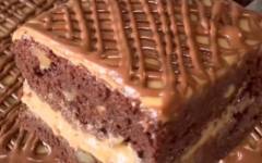 Шоколадный Торт на кефире с кремом из сметаны и сгущенки