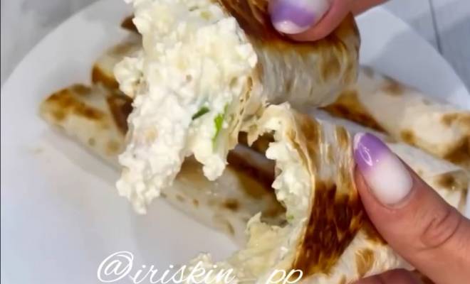 Видео Трубочки из лаваша с сыром и творогом рецепт