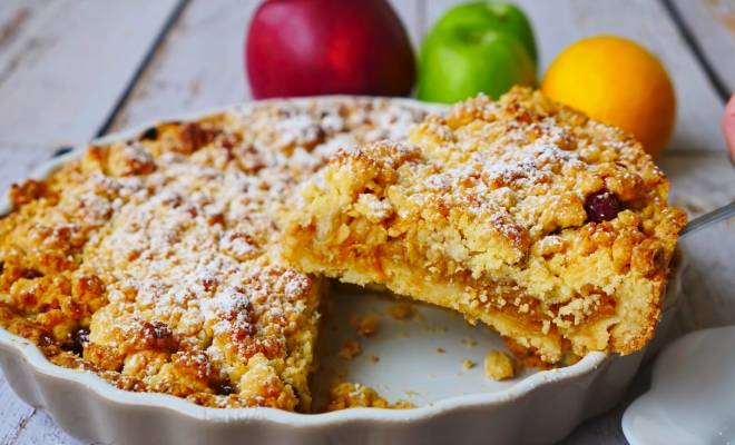 Видео Песочный яблочный пирог с клюквой Ольги Матвей рецепт