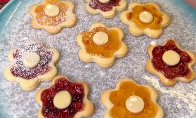 Видео Новогоднее печенье с джемом рецепт