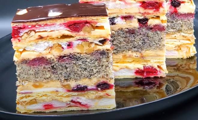 Видео Торт с вишнями, грецкими орехами и маком рецепт