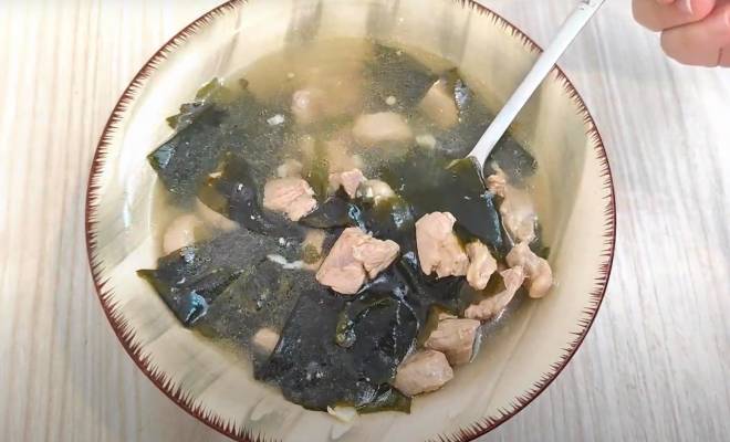 Видео Корейский суп Миеккук из Водорослей с Говядины рецепт
